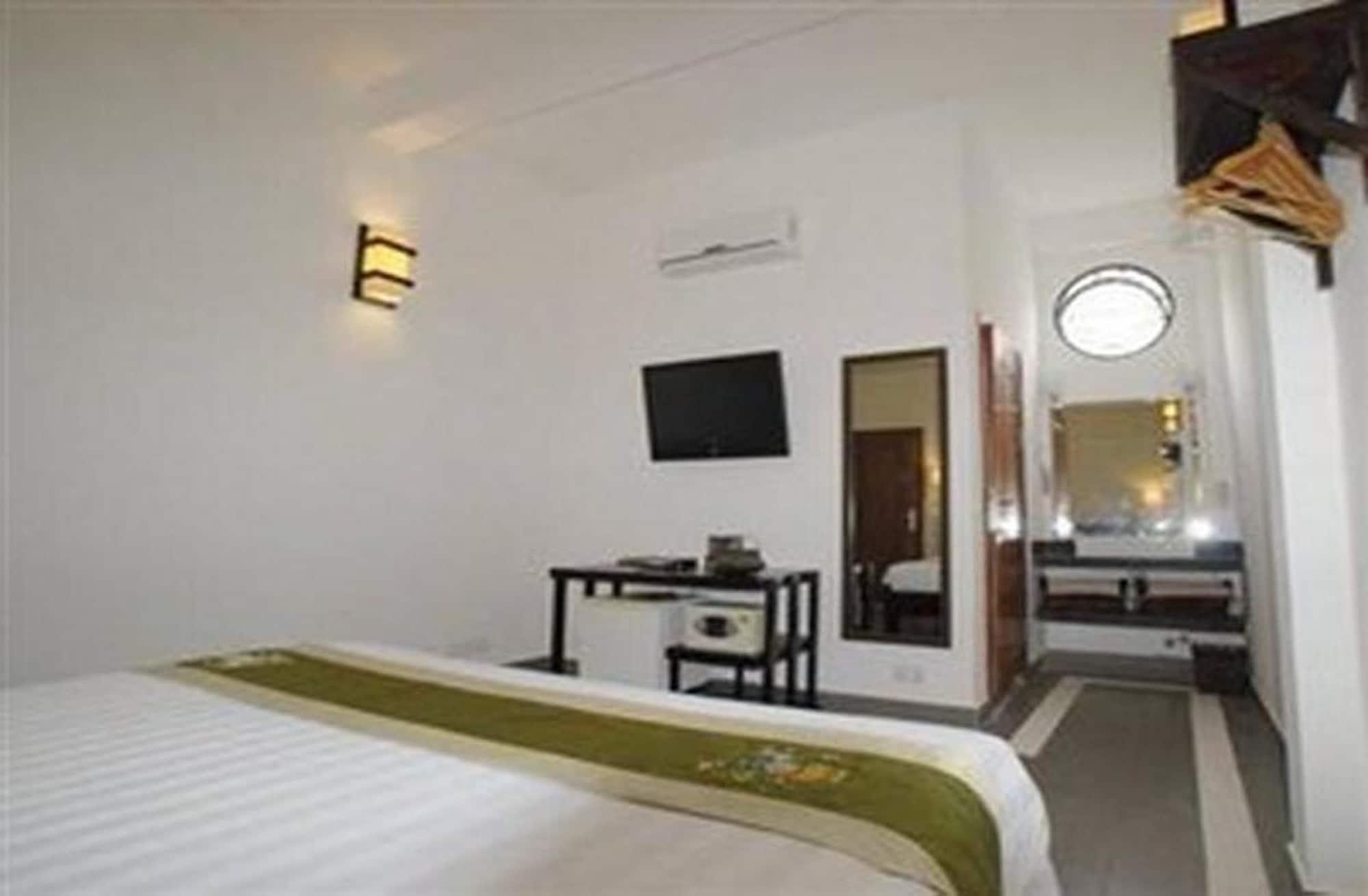 The Columns Hotel Kampot Ngoại thất bức ảnh