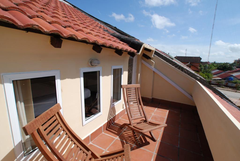 The Columns Hotel Kampot Ngoại thất bức ảnh